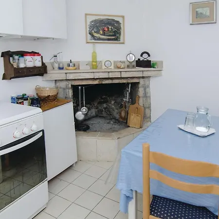 Vikendica Stunning In With Kitchen