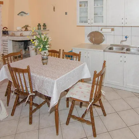 Stunning In With Kitchen * Vela Luka